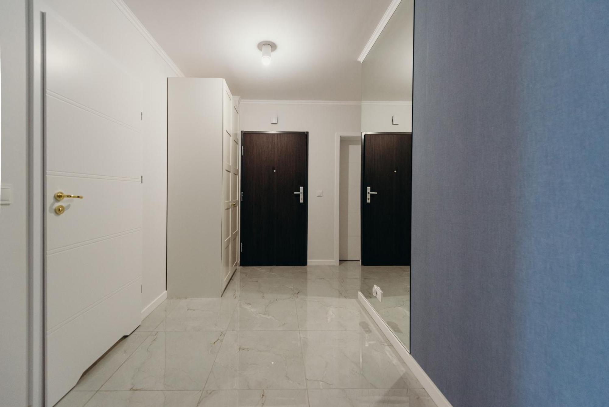 3 Bedrooms Premium Bella Blue For 8 Guests With Ac And Free Out Side Parking Rzeszow Bagian luar foto